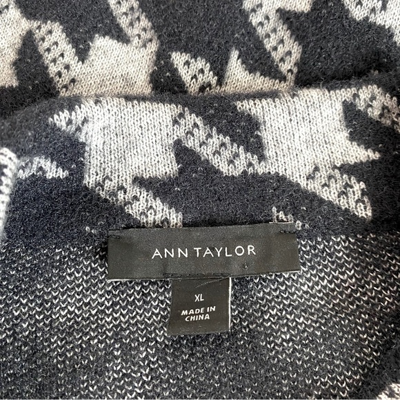 Ann Taylor Houndstooth Mock Neck Pullover Sweater Size XL - Picture 5 of 7